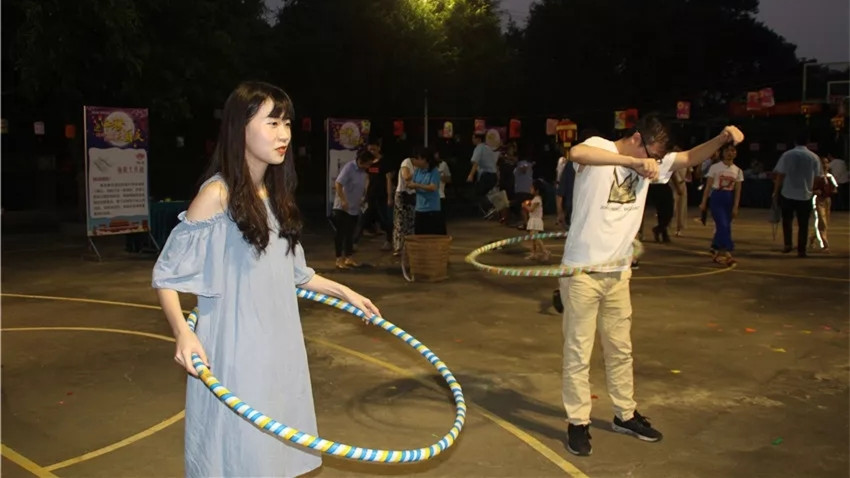 呼啦圈.webp.jpg